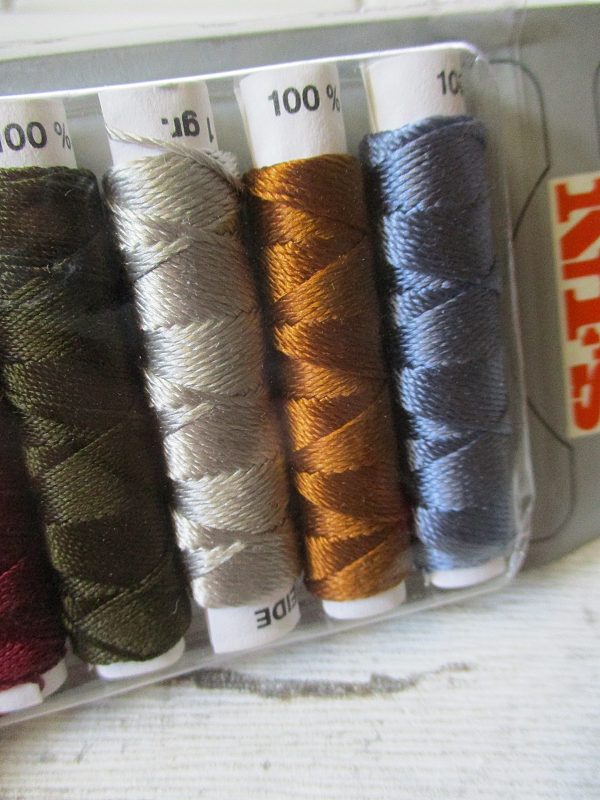 Seide Kombipackung graublau goldbraun silbergrau dunkelolivgrün weinrot lila - Woolnerd