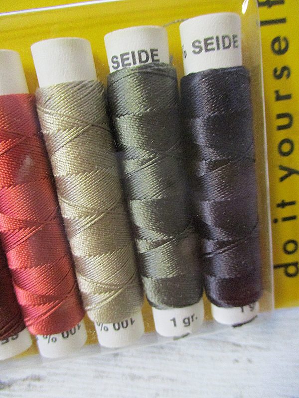 Seide schwarz rotbraun rot beige grün anthrazit - Woolnerd