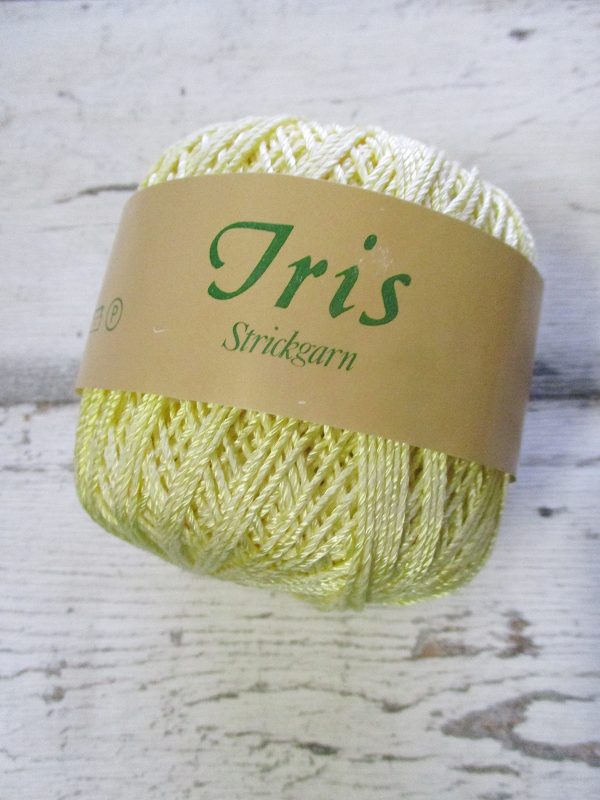 Wolle Strickgarn Iris 67%Viskose 33umwolle Farbe_2 pastellgelb - Woolnerd