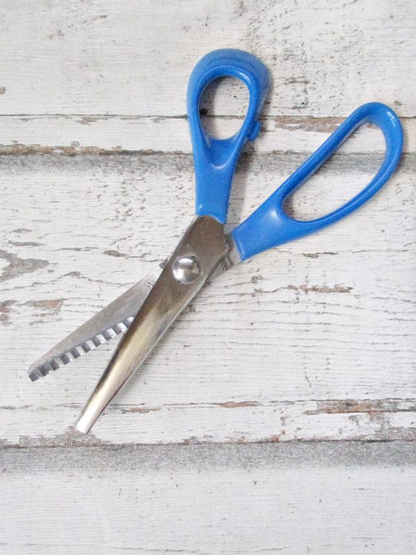 Zickzackschere (silber-blau)